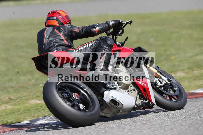 /45 10.08.2025 Plüss Moto Sport ADR/Freies Fahren/733